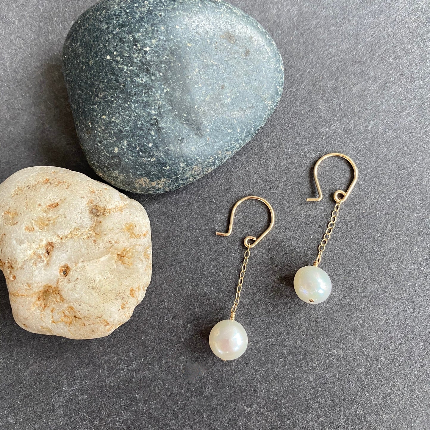 swingy white pearl earrings