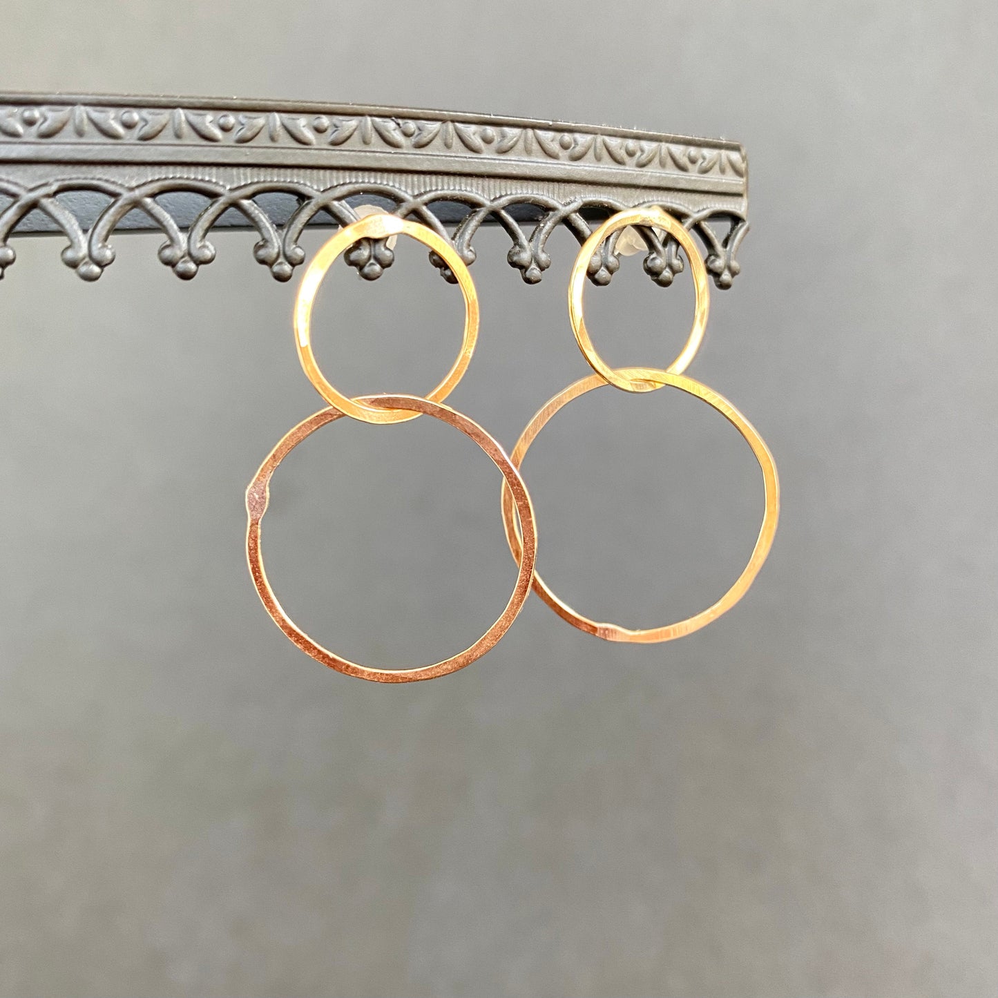 hammered double hoop studs